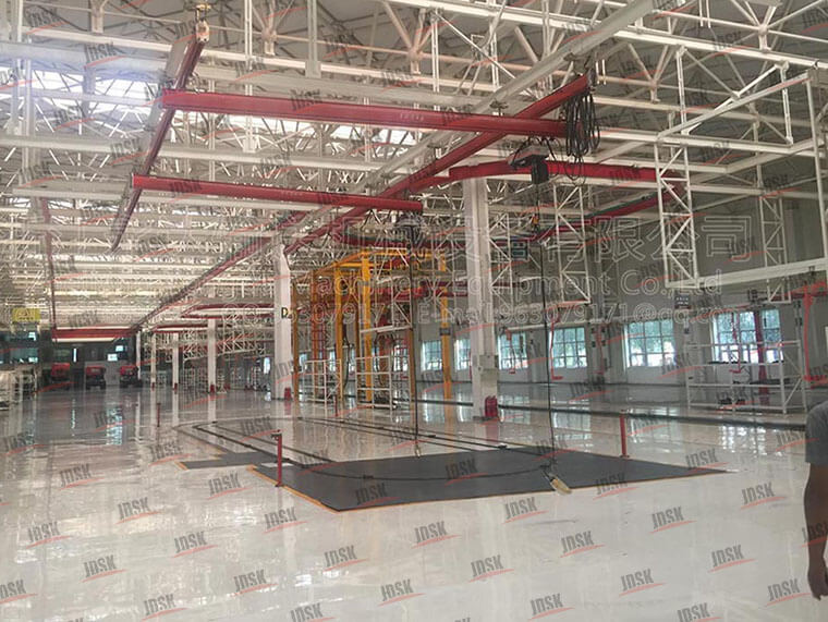 卡車發動機裝配線